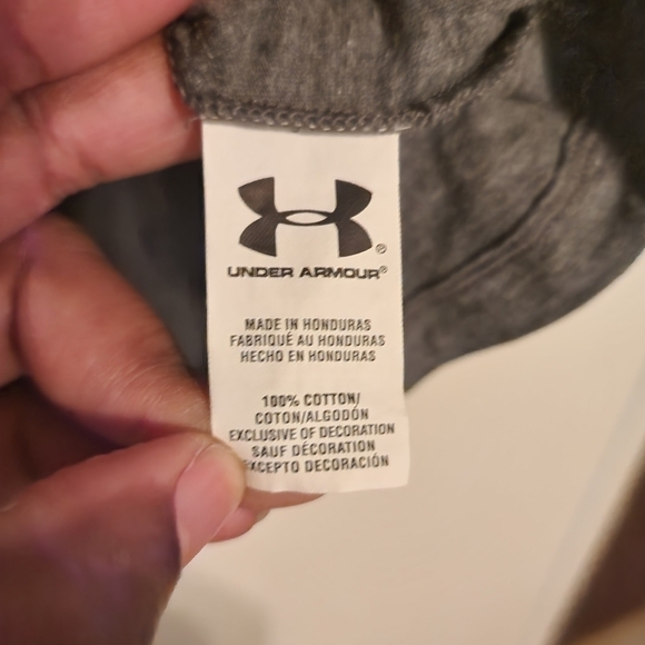 Under Armour Shirt Sz S Gray Superman Heatgear Semi Fitted Charged (spot) - Picture 8 of 12